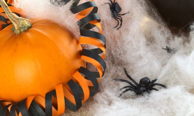 Making Your Own Indoor Halloween Décor