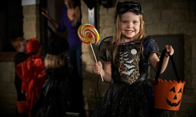 Choosing a ‘Cool’ Halloween Candy Bag