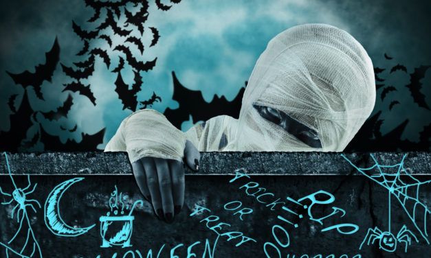 Make Your Own Halloween Mummy
